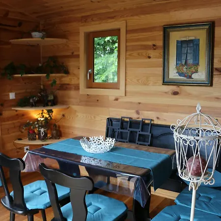 Κάμπινγκ La Roulotte D'ala-daims